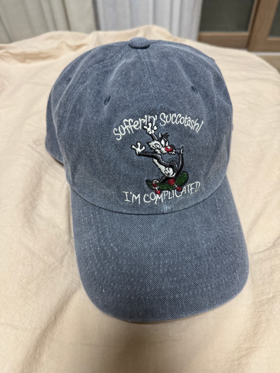 아웃스탠딩X루니툰즈 볼캡 상품이미지1