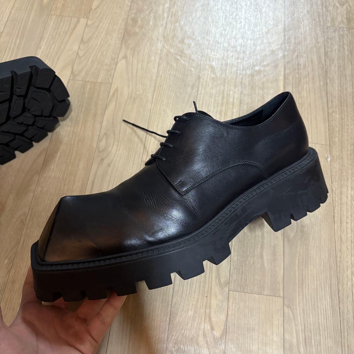 발렌시아가 라이노 더비 43 상품이미지3