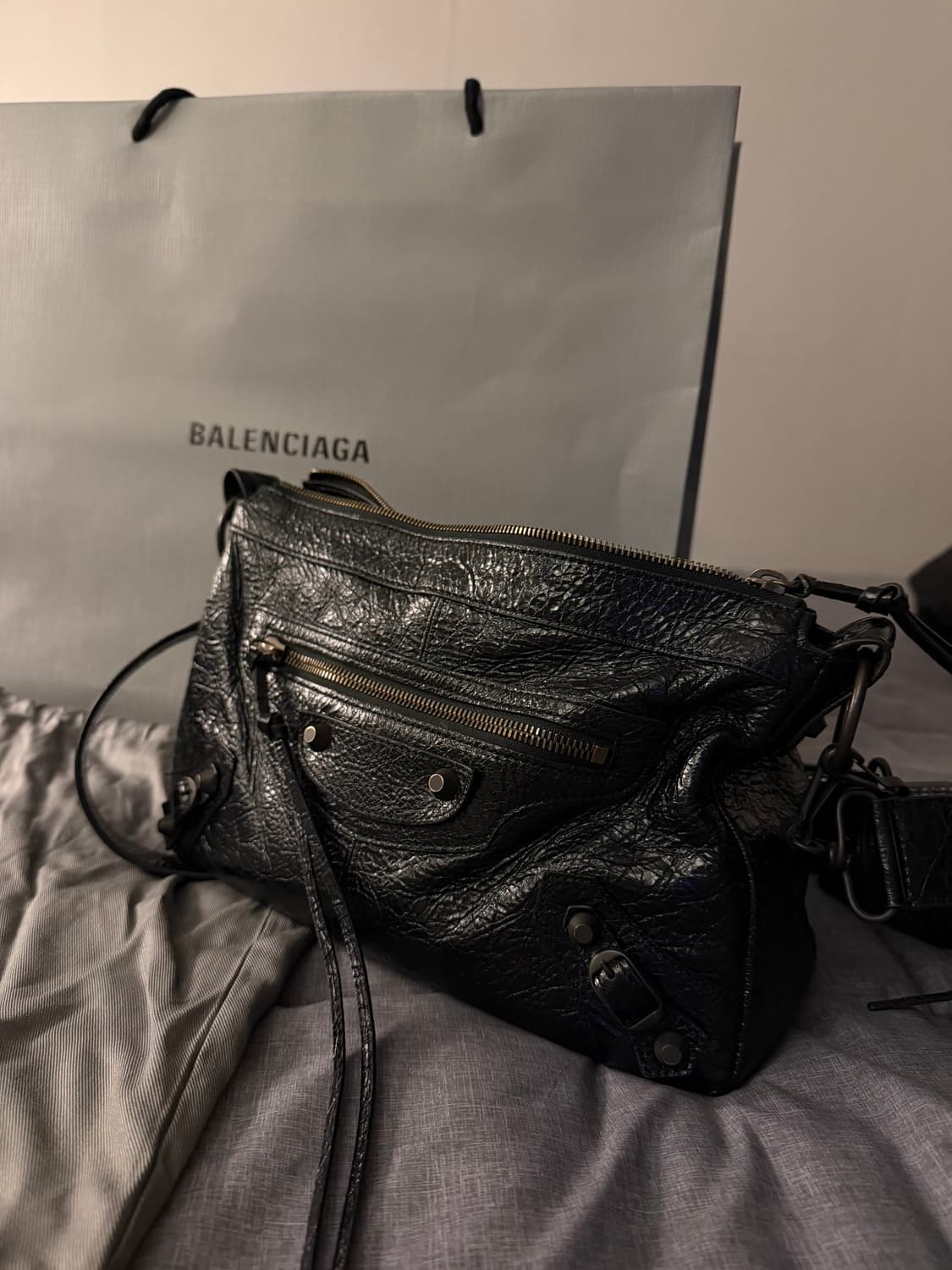 발렌시아가 모터백 스몰 상품이미지2