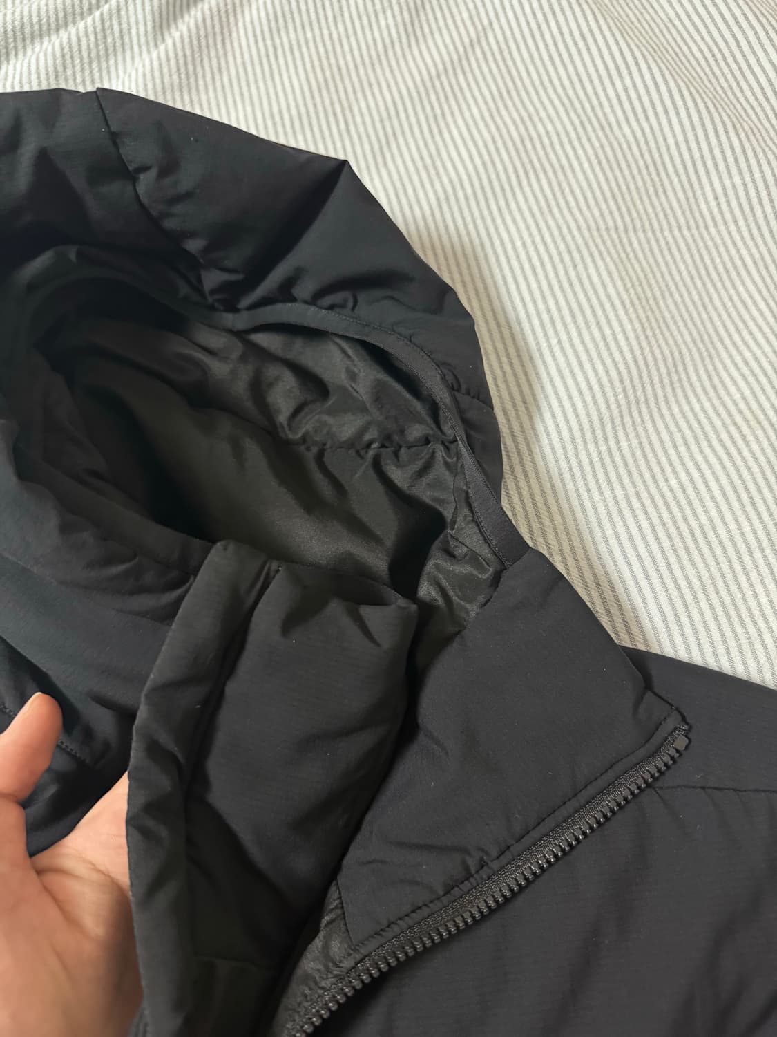 (S급) 아크테릭스 아톰 LT 후디 블랙  상품이미지7