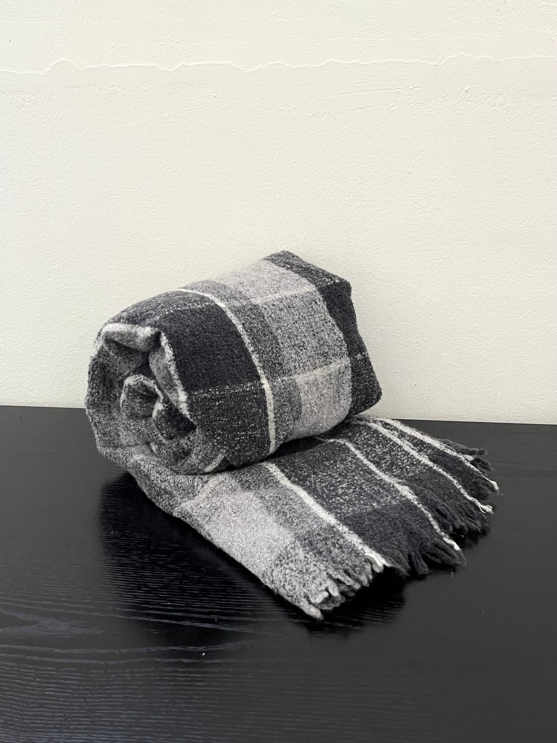 theory 울 체크 스카프 상품이미지3