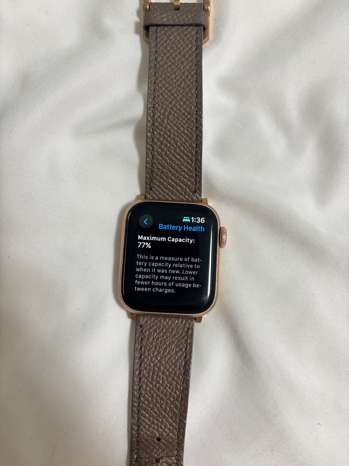 애플 워치 SE 40mm 로즈골드 상품이미지1