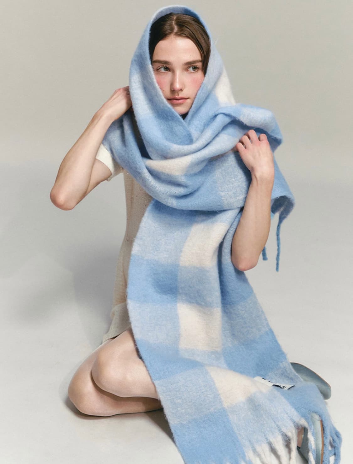 마리끌레르 코튼캔디 체크 머플러 스카이블루 상품이미지5