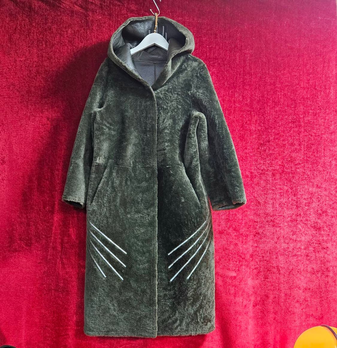 Hand Made 양가죽 양털 올리브 리버시블 후드 자켓
 상품이미지2