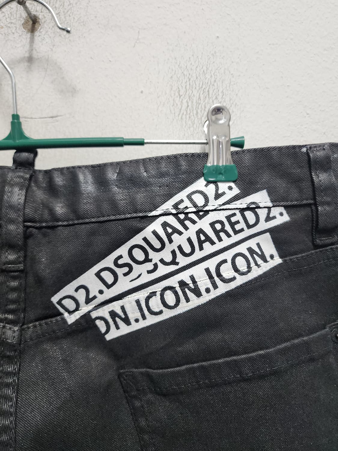 디스퀘어드 아이콘 페인트스팟 블랙 코팅진  상품이미지6