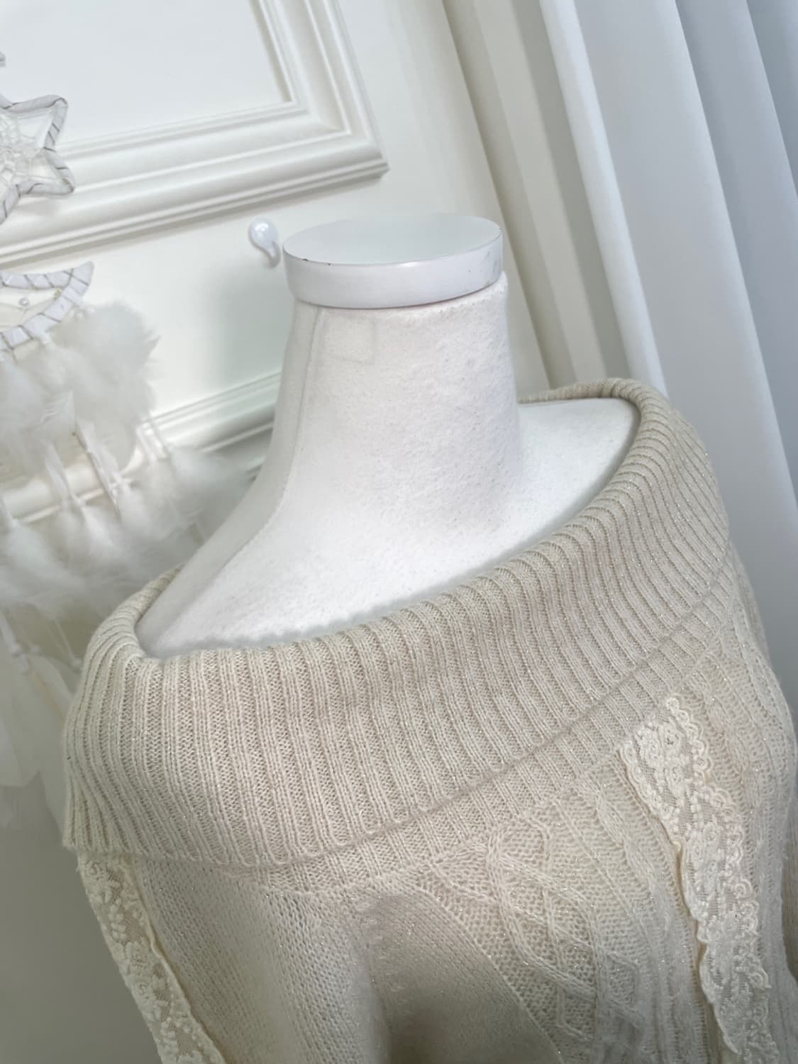 LEST ROSE lace off-shoulder fairy sweate 상품이미지8