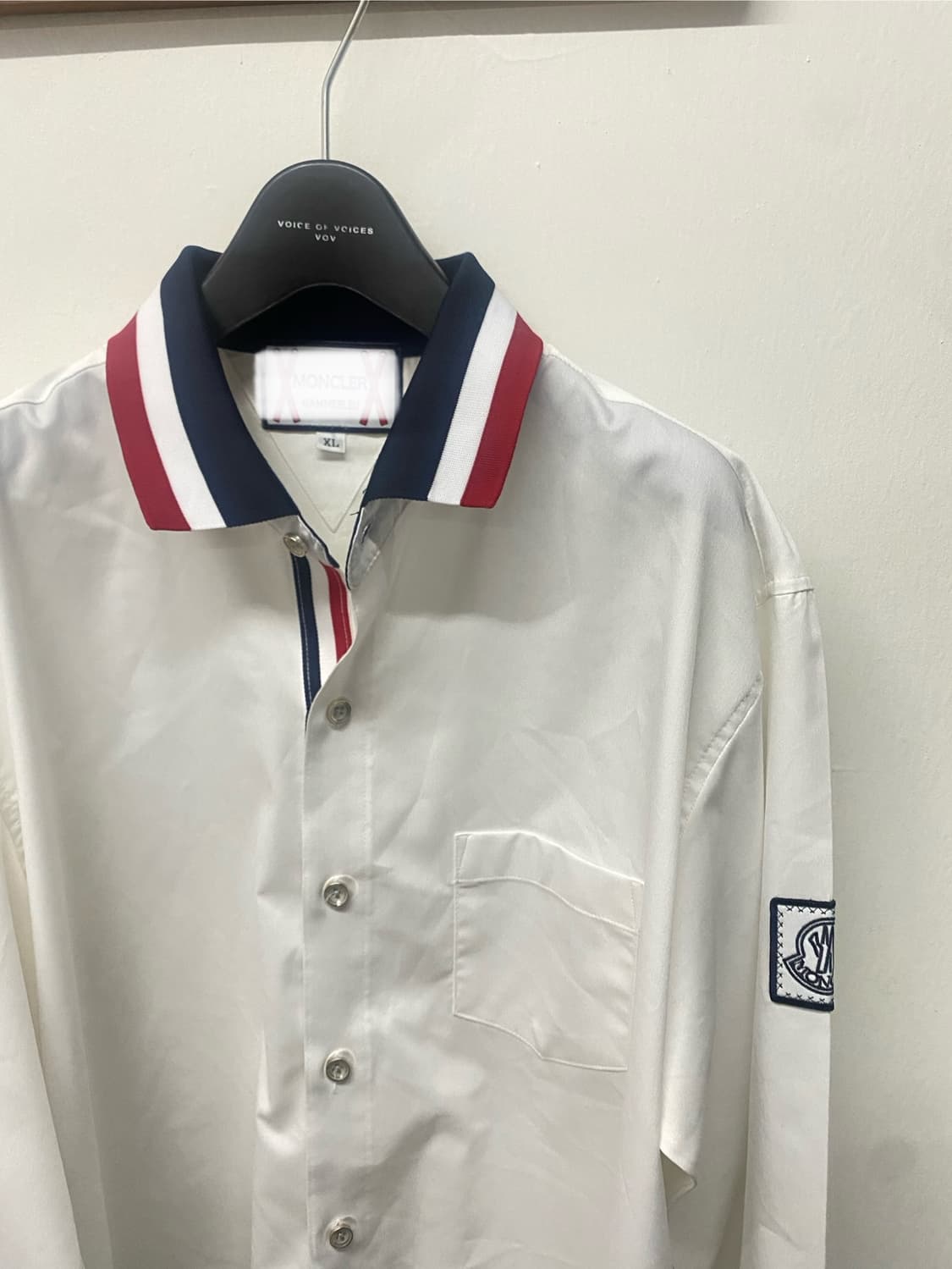 새상품 몽클레어 화이트 남성 셔츠 XL 상품이미지4