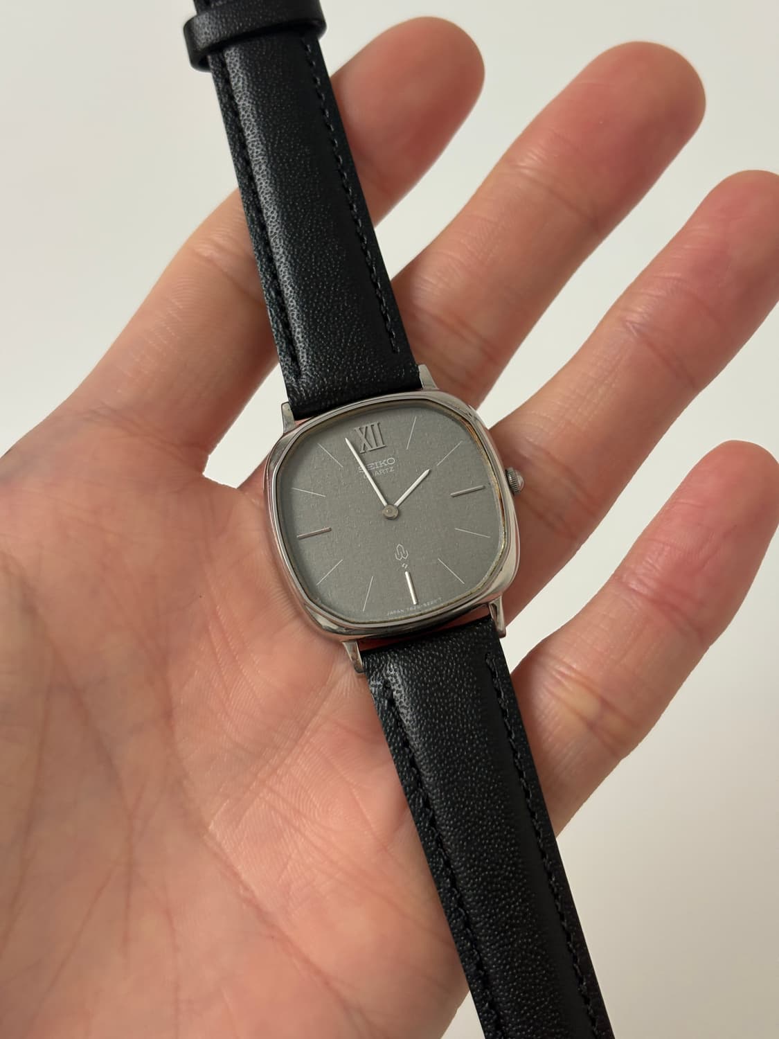 1980s Chariot Grey Dial Square Quartz 상품이미지2