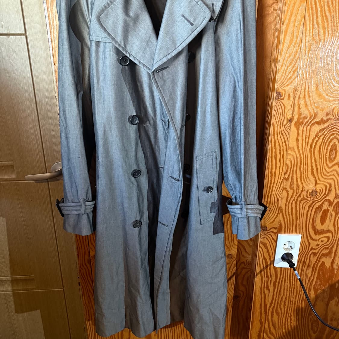 톰포드 그레이 트렌치 맥 코트 판매 합니다. 상품이미지10