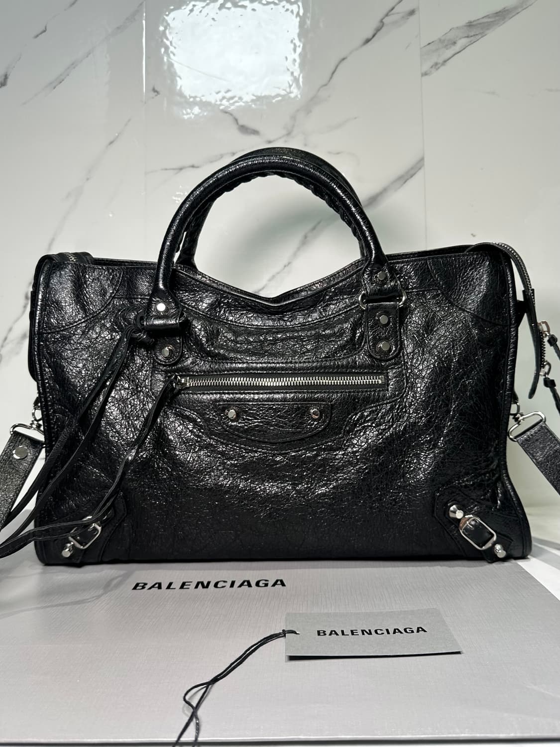 [SA 정품] 발렌시아가 시티 모터백 미디움 블랙 상품이미지7