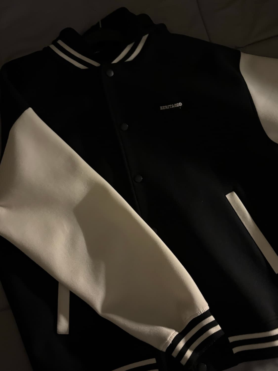 에꼴리에 바시티자켓 상품이미지3