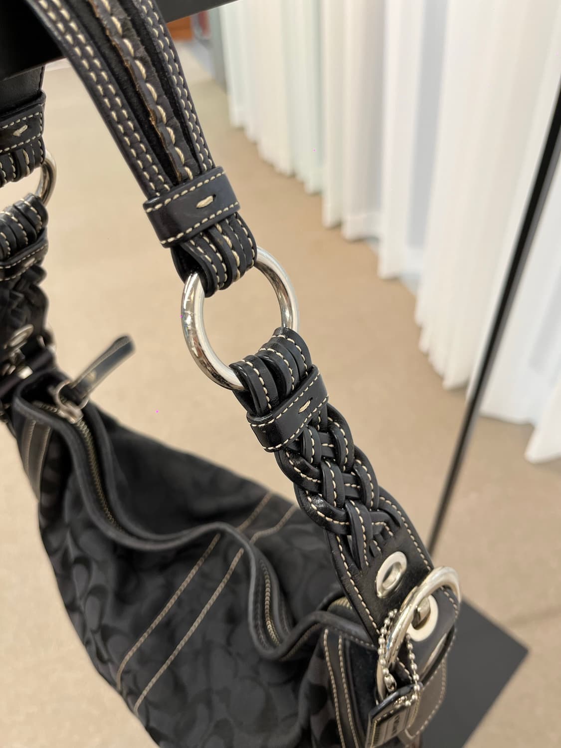 Coach Black Half Moon Bag 상품이미지5