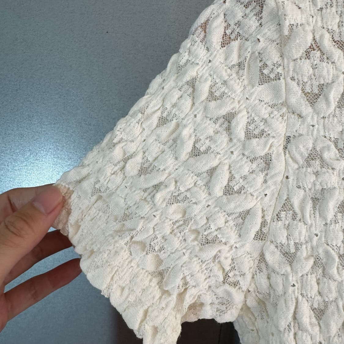 나인 플라워 패턴 메쉬 반팔티 상품이미지5