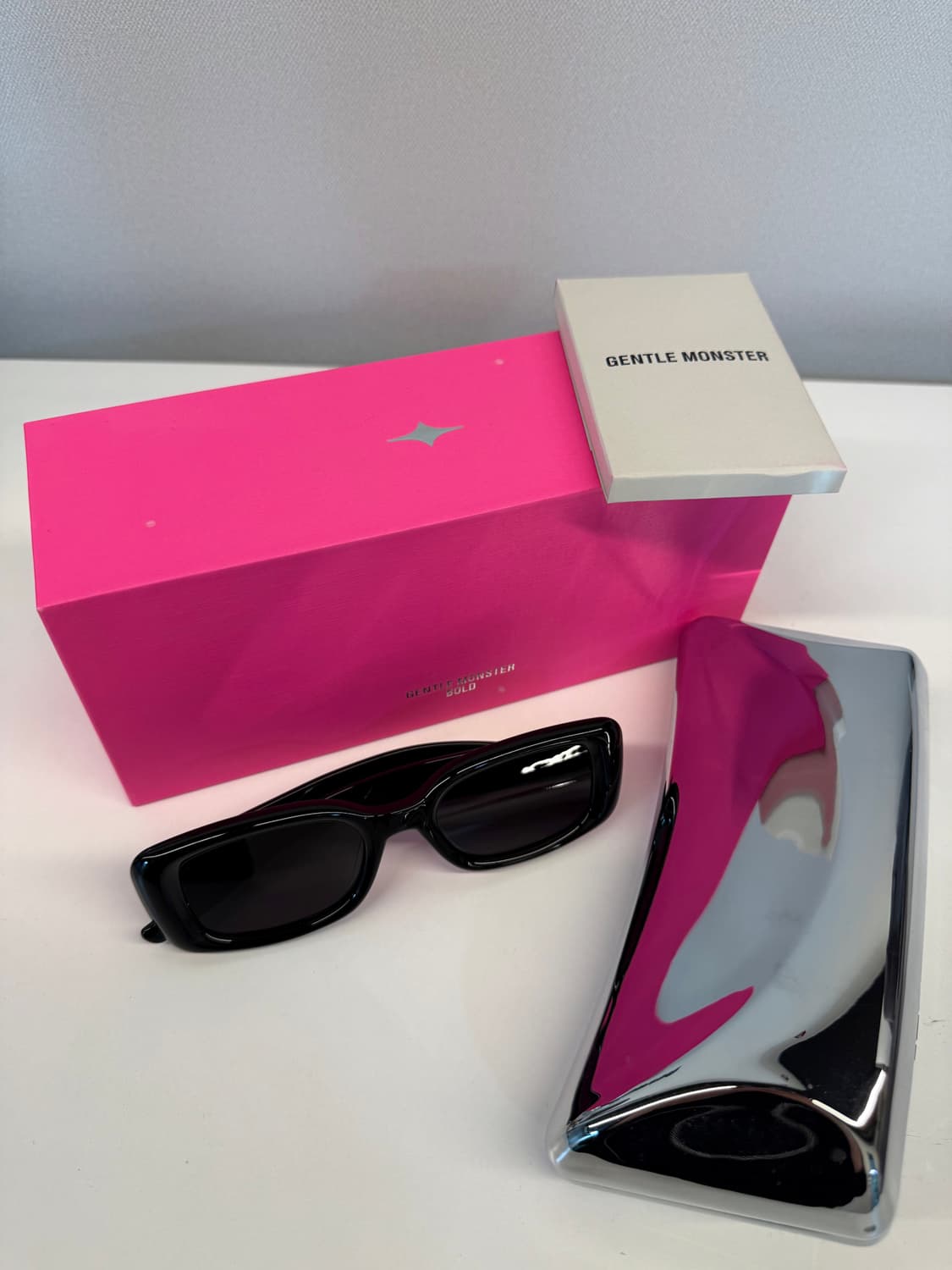 젠틀몬스터 볼드 컬렉션 더 벨 01 상품이미지1