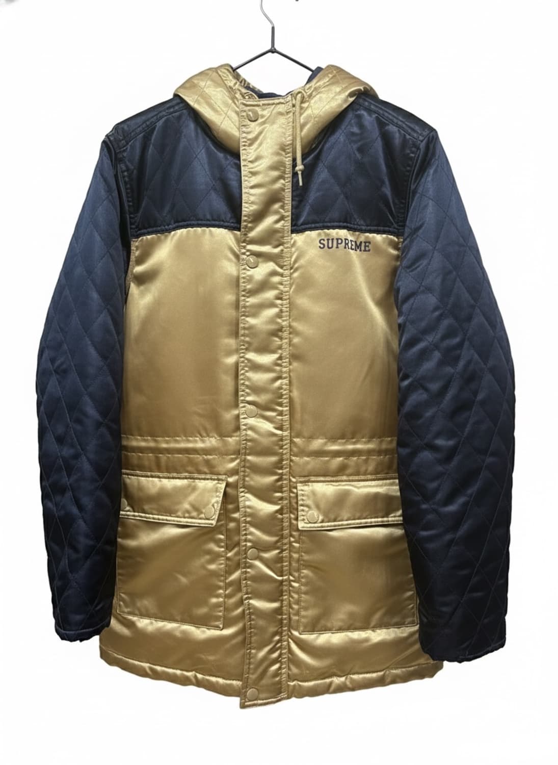 슈프림 퀄팅 후드 패딩자켓 상품이미지1