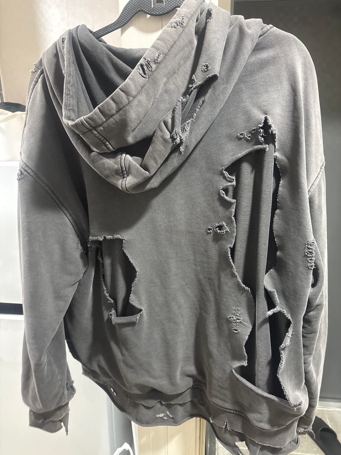 c2h4 디스트레스드 후드 상품이미지3