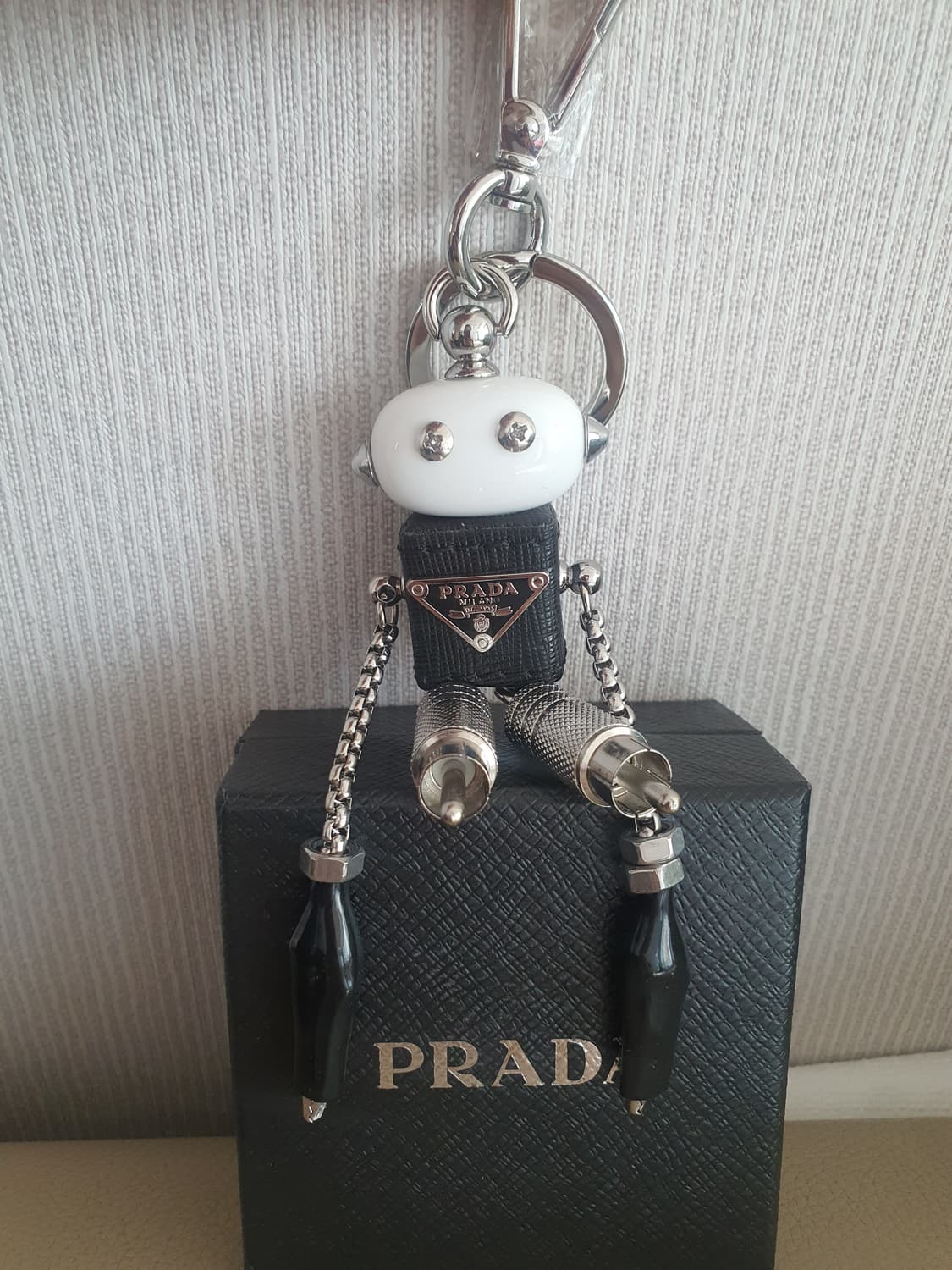 프라다로봇키링 새상품 박스구성 상품이미지8