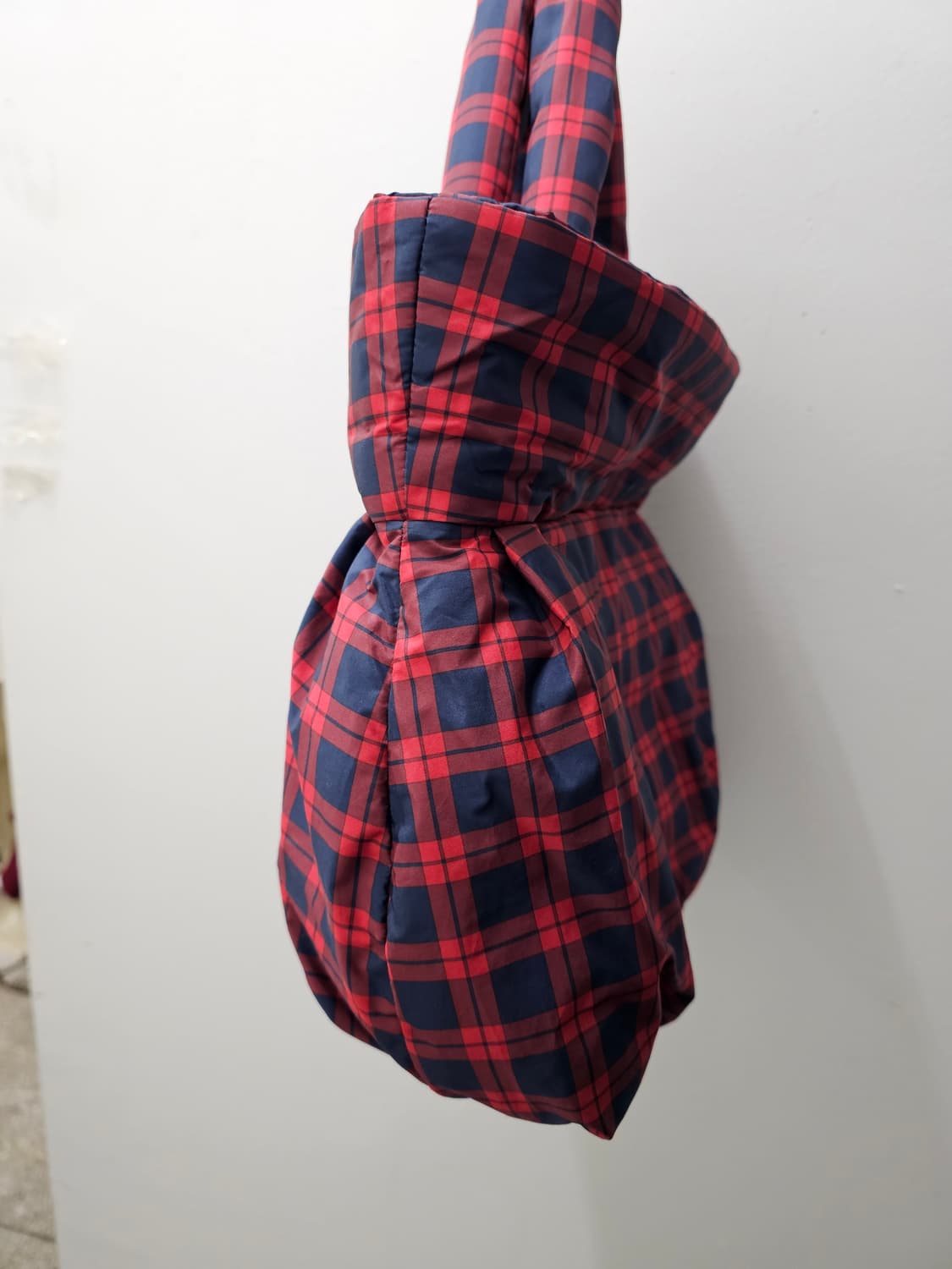 Japan 레드 네이비 체크 패딩 토트백 상품이미지3