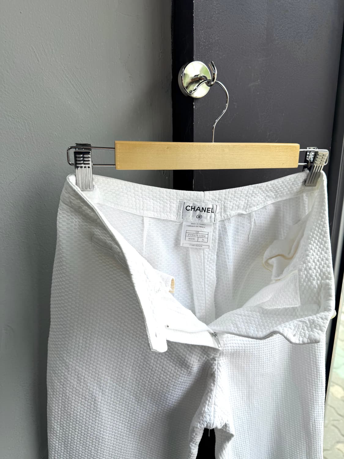.36/ 샤넬 02AW 화이트 엠보싱 코튼 팬츠 상품이미지6