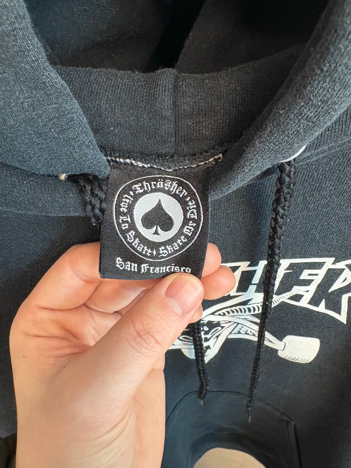 트레셔 후드티 판매합니다. 상품이미지3