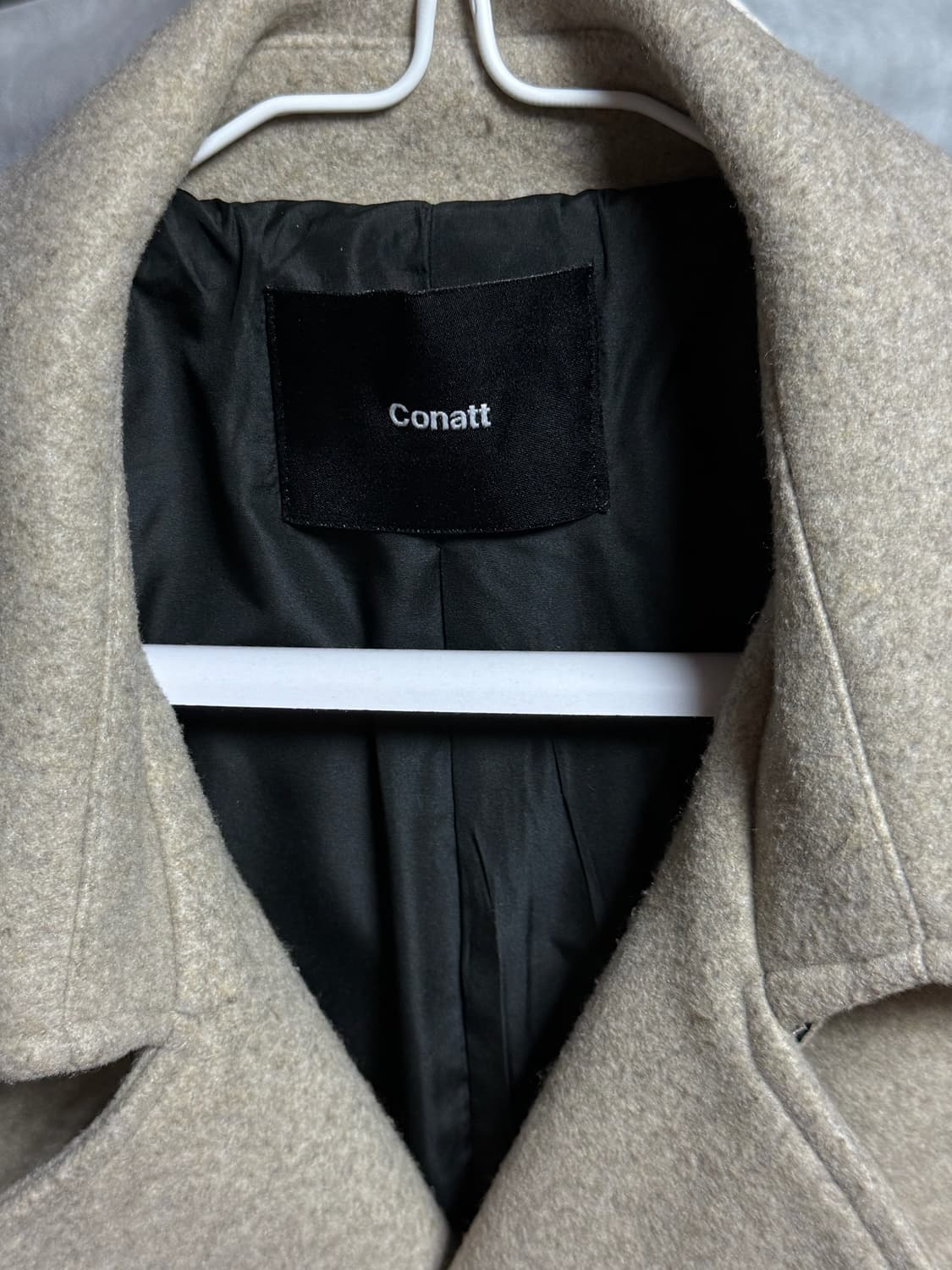 코네트(CONATT) - 오버핏 울 트렌치 롱 코트 (베이지/free) 상품이미지4