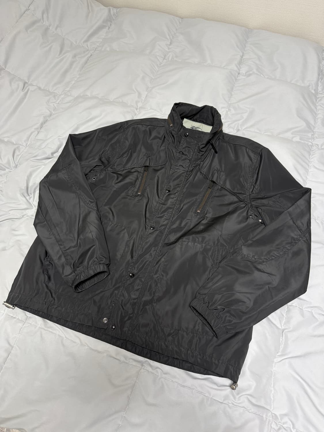 버버리 바람막이 자켓 상품이미지1