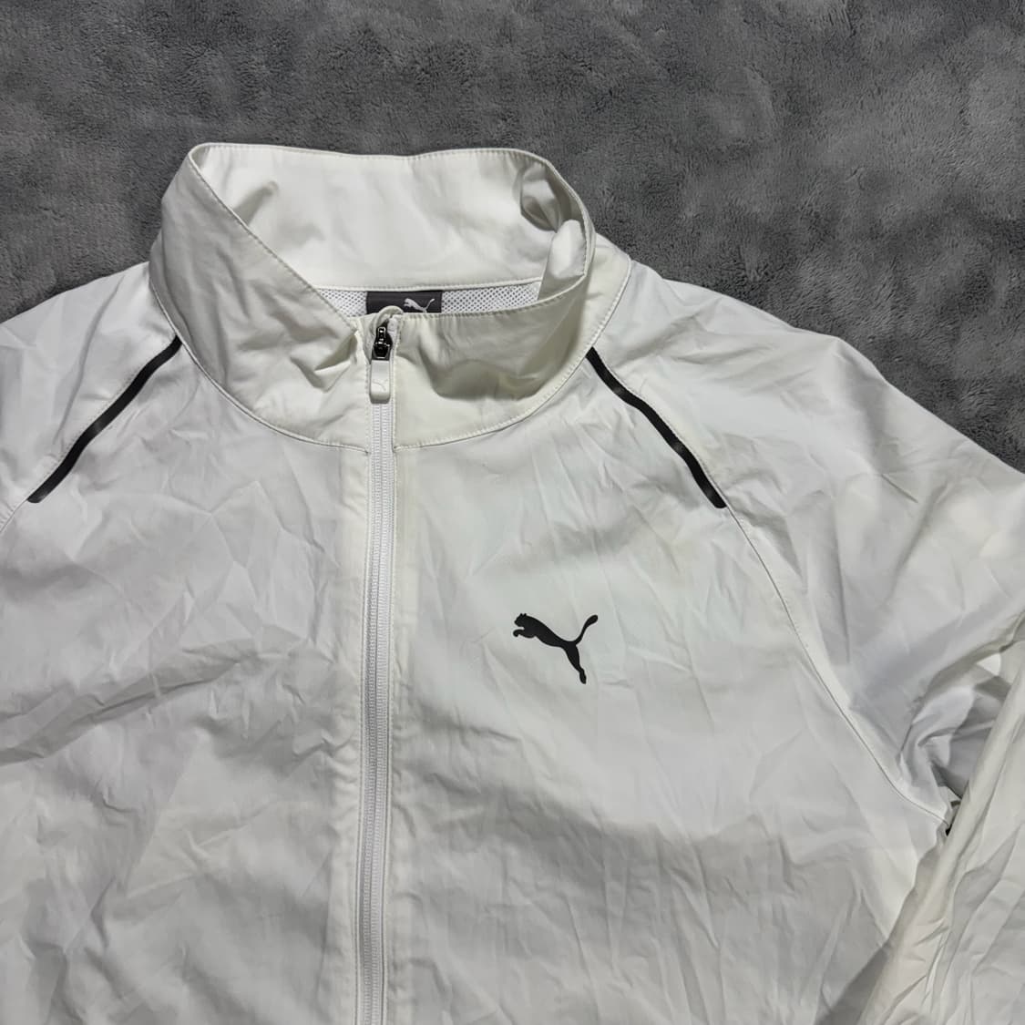 푸마 화이트 올드스쿨 바람막이 상품이미지2