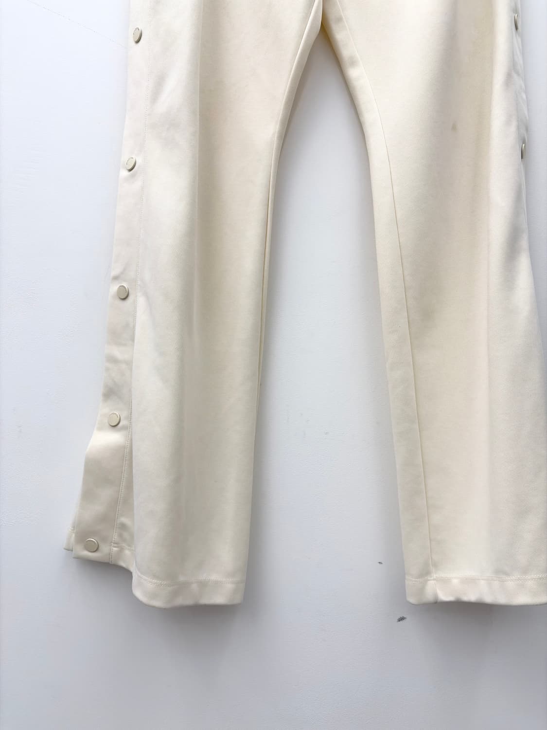 BUTTON TRACK PANTS 상품이미지3