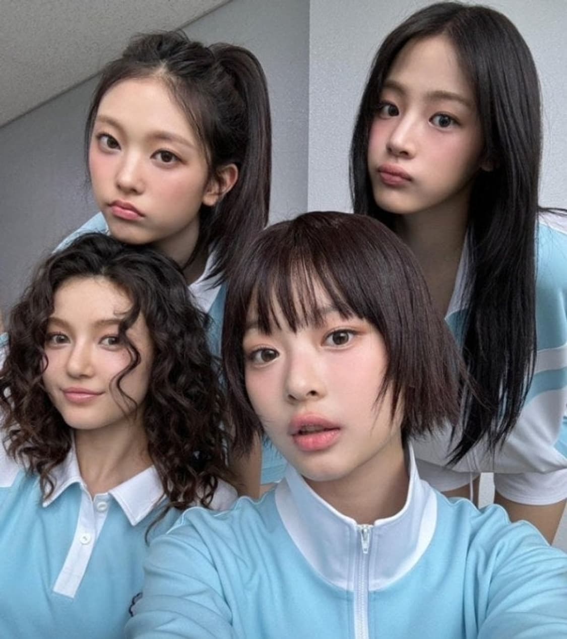 빈티지 아디다스 / 스포티 / 버블검 하니 / 뉴진스깔 / 상품이미지3