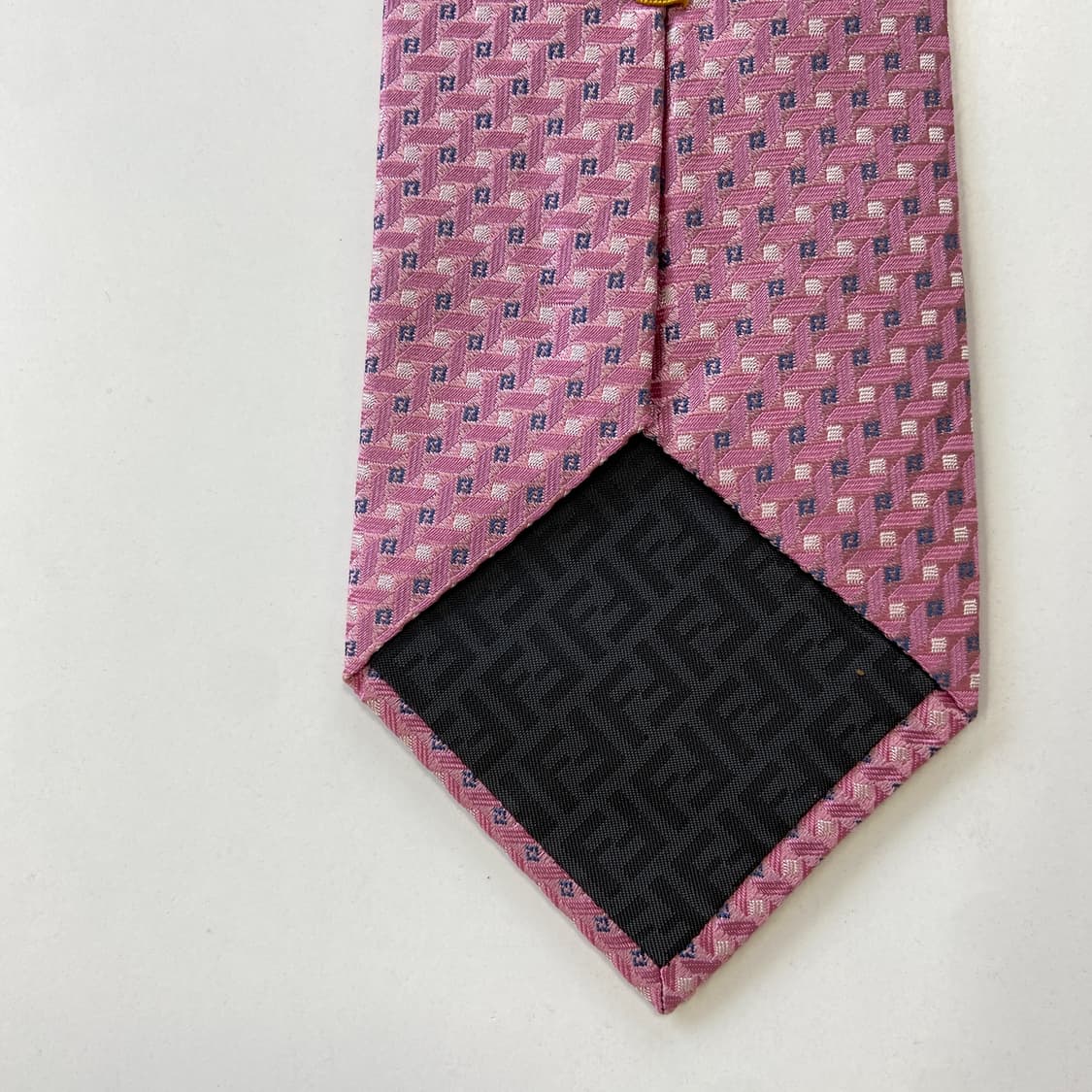 신형라벨 펜디 (FENDI) FF모노그램 정품 명품 넥타이 8.2cm 상품이미지7