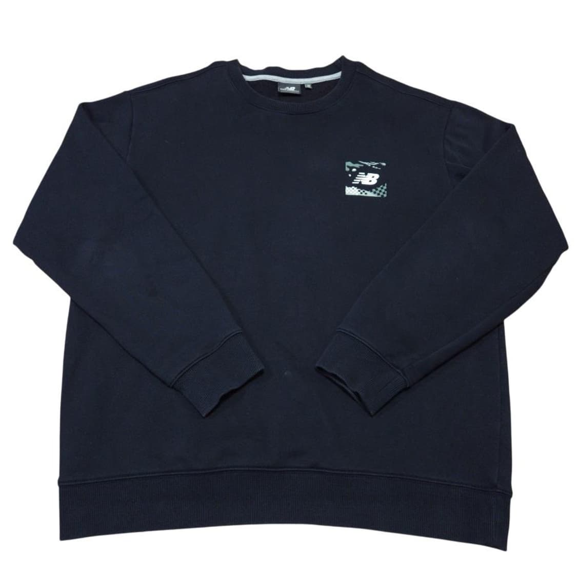 뉴발란스 프린팅 기모 맨투맨 상품이미지1