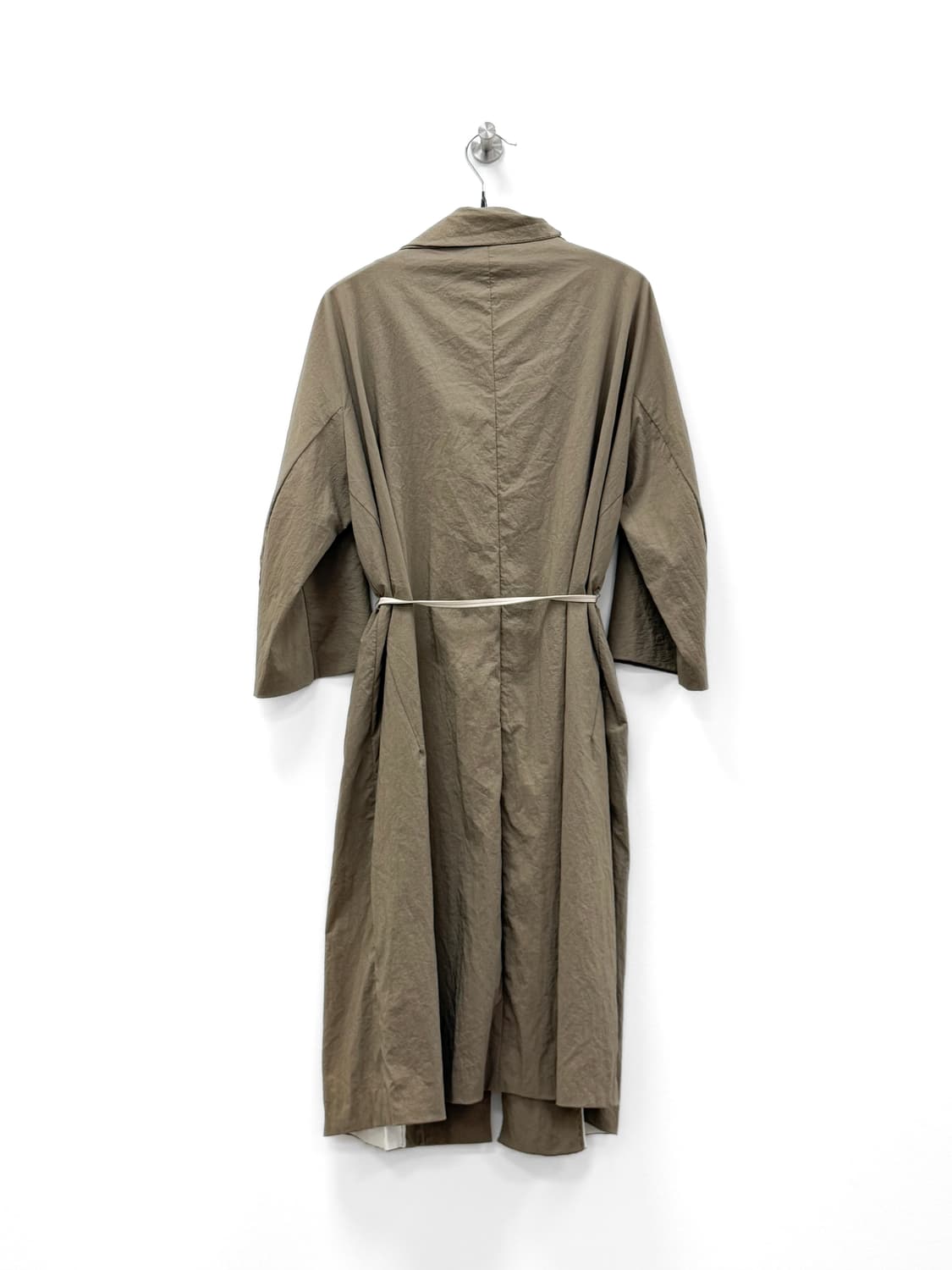 르베이지 라이트 카키 벨티드 롱 트렌치 코트 상품이미지4