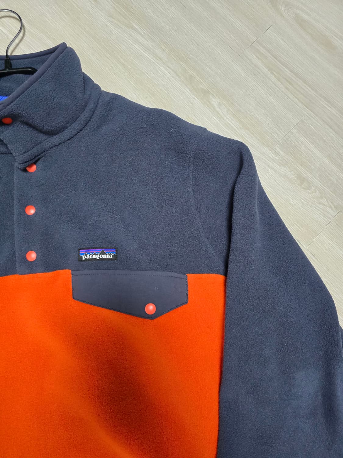파타고니아 신칠라 폴리네이터 오렌지
- xl 사이즈 상품이미지4