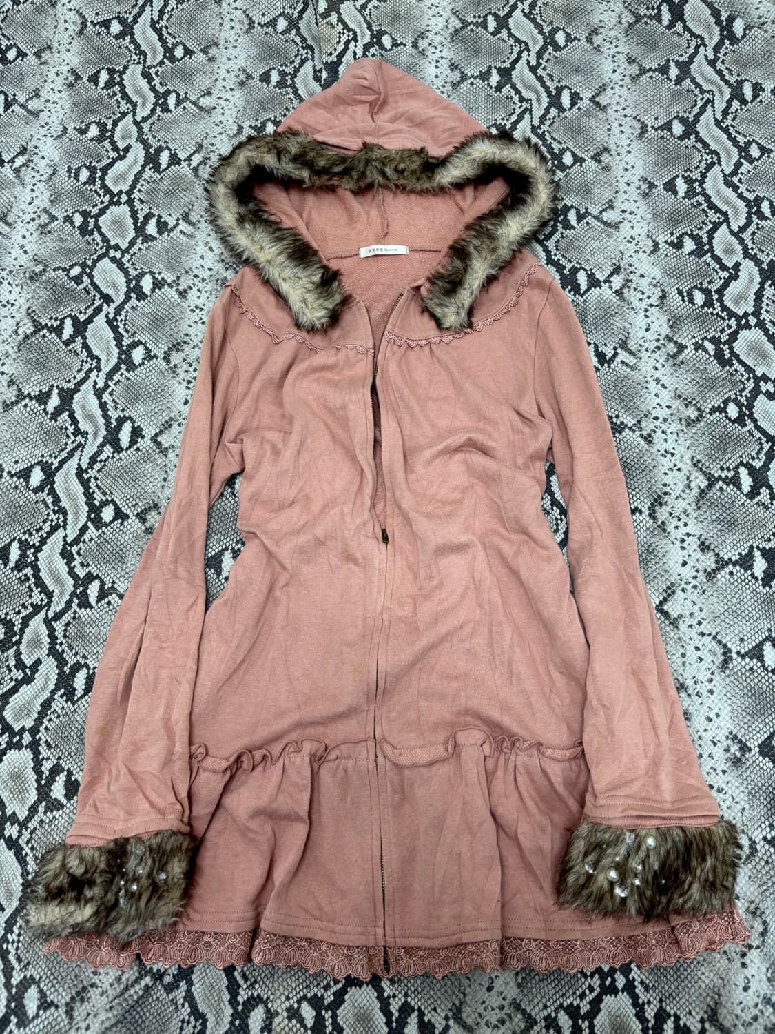 “AXES FEMME” Rare Design Lace Detail Fur 상품이미지4
