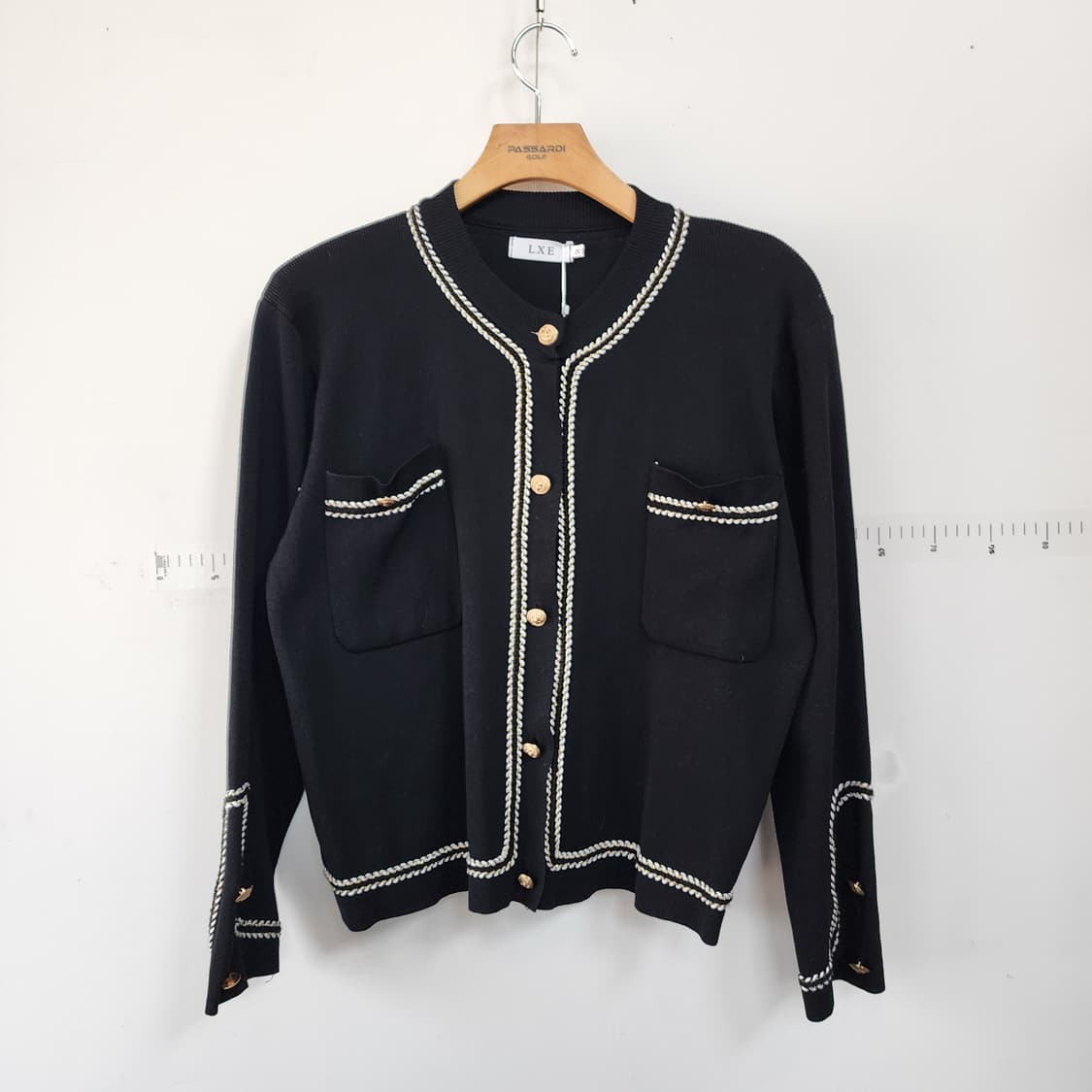 LXE 블랙 금장 가디건 상품이미지1