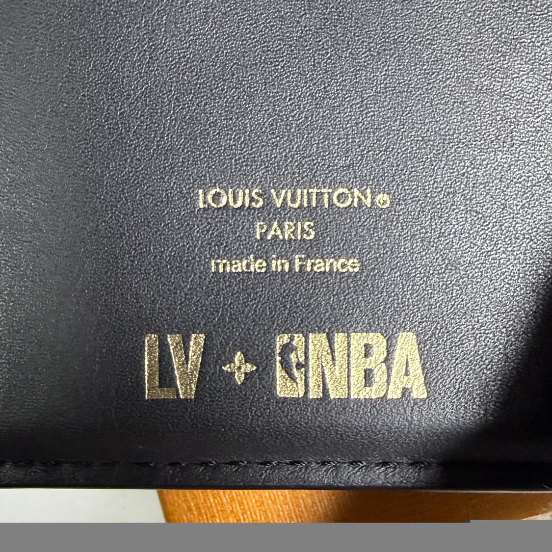 [더스트 구성,한정판] 루이비통 x NBA 모노그램 멀티플 월렛 반지갑 상품이미지7