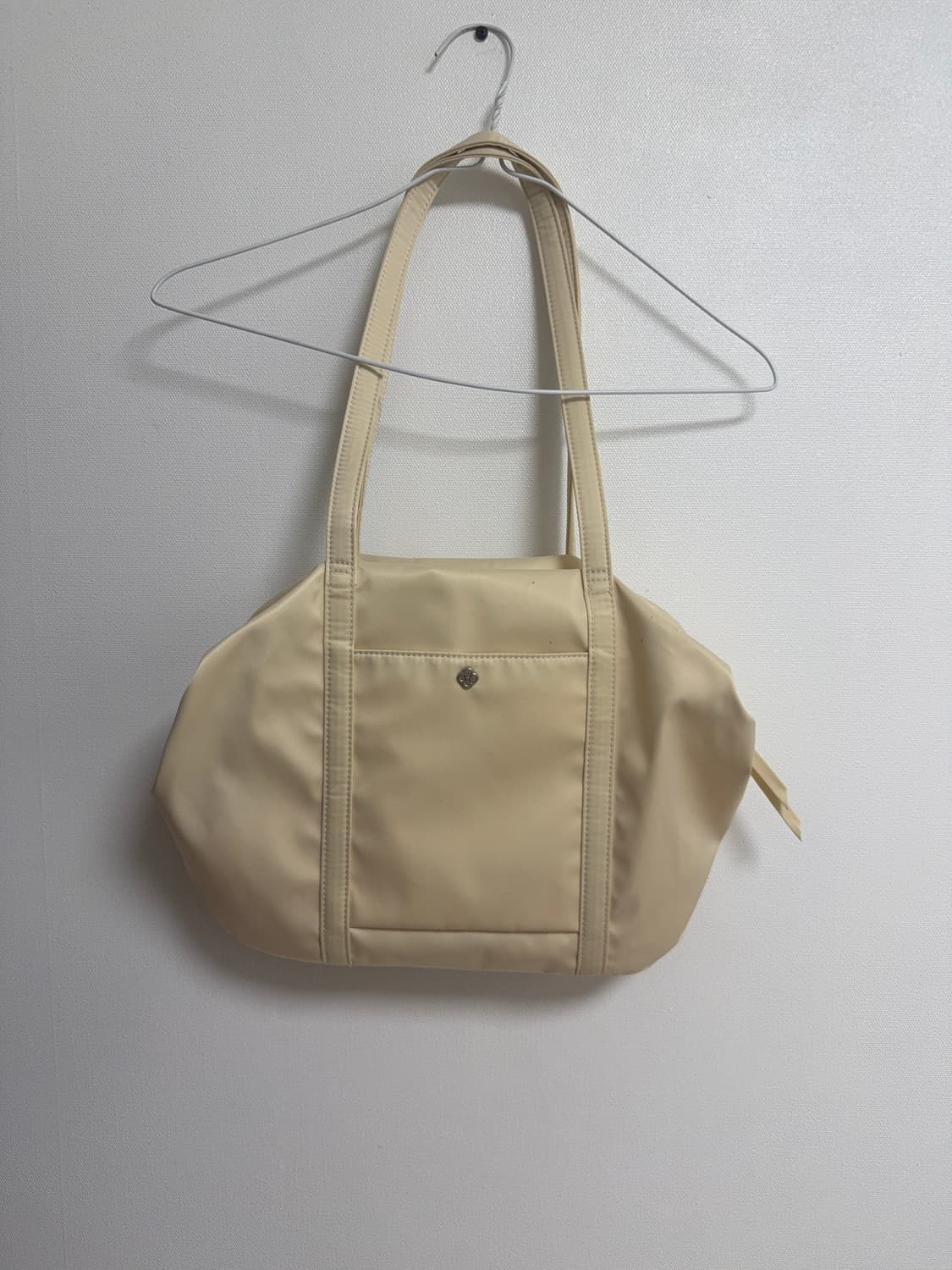 히어리 오로라 셔링 더플백 아이보리 상품이미지3