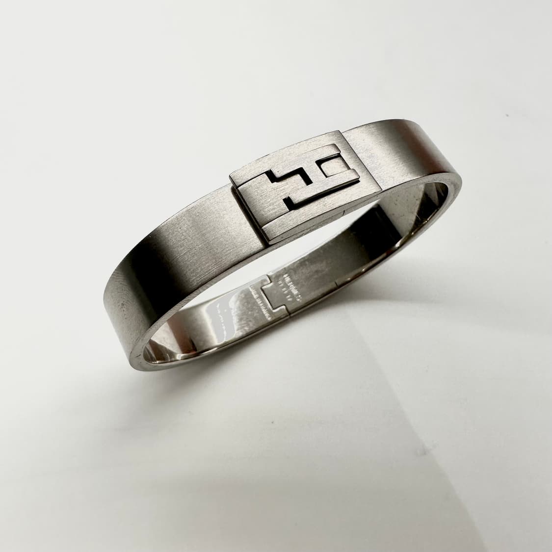 에르메스 브러쉬드 팔라듐 제트 브레이슬릿 상품이미지3