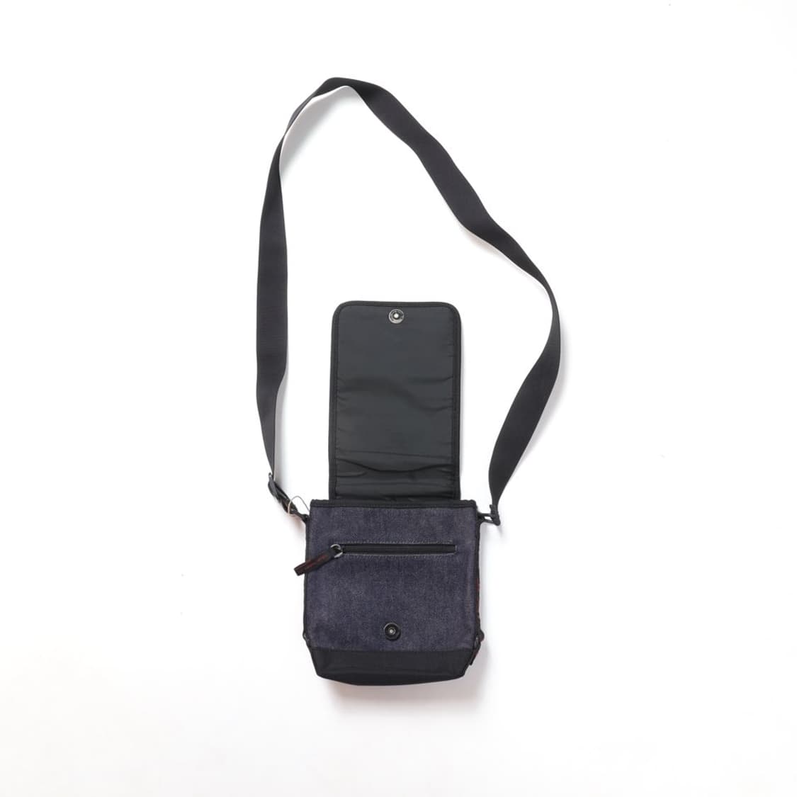 폴로진스 Polo Jeans Logo Cross Bag 
 상품이미지2