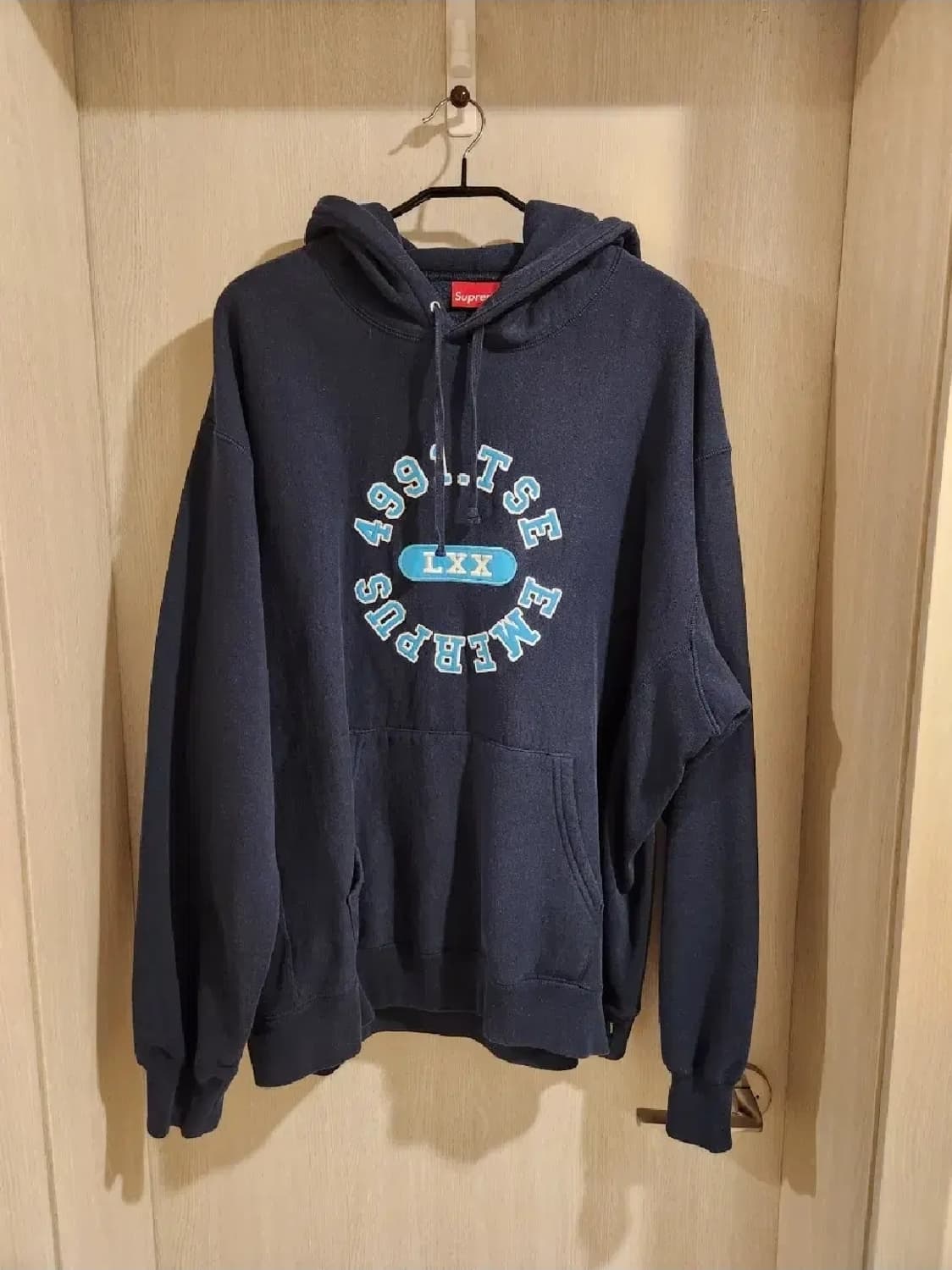 슈프림 23ss 후드티xxl 상품이미지1