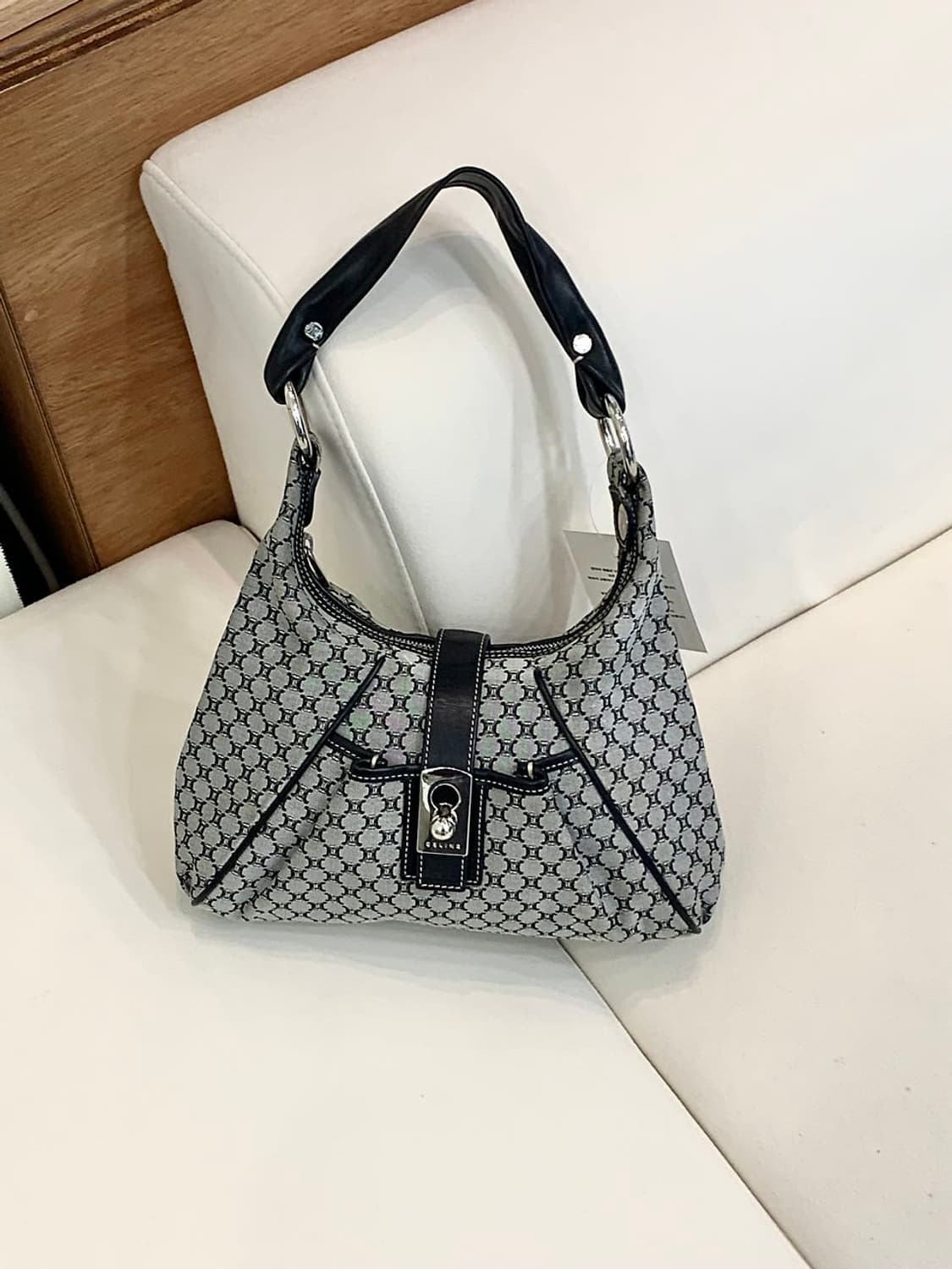 셀린느 트리오페 버클 호보백 (정품) 상품이미지1