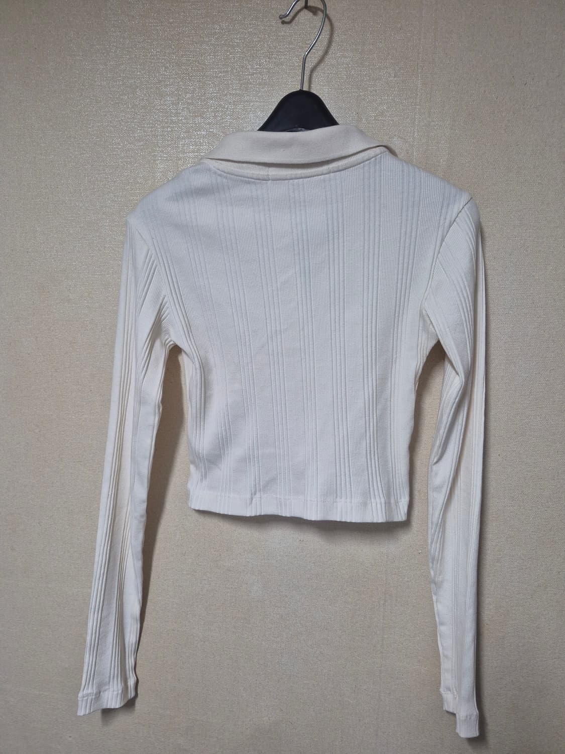 캘빈클라인진 크롭 카라티 상품이미지3