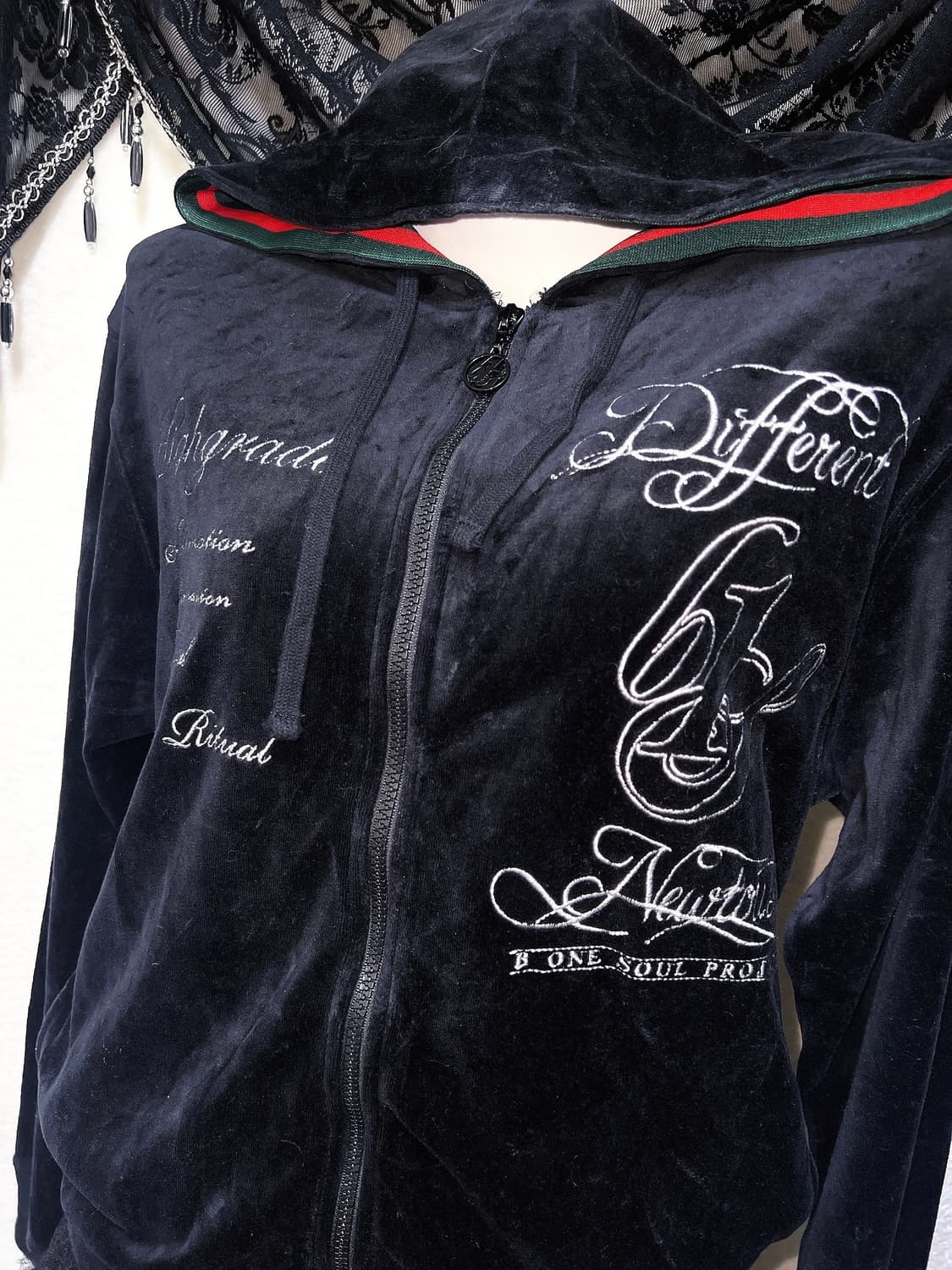 y2k 와투케 고스펑크 벨벳 레터링 후드집업 갸루 핀터 00s 일본빈티지 상품이미지3