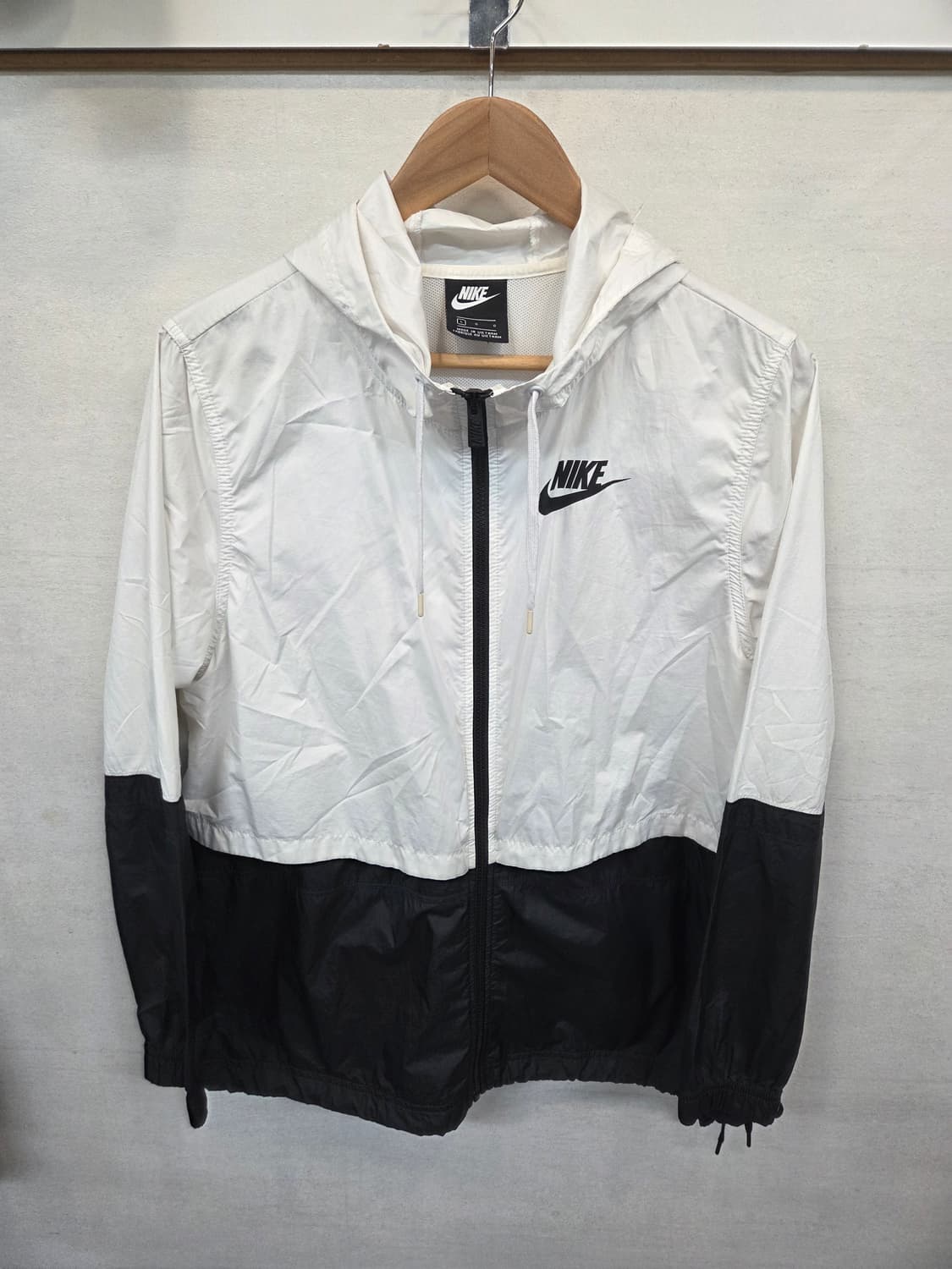 나이키 여성 액티브 윈드러너 경량 바람막이 후드자켓 L 상품이미지1