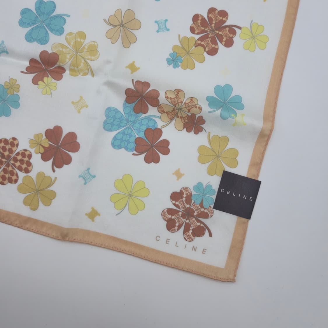 CELINE 셀린느 손수건 스카프 [JRCFSB11735-117-3] 상품이미지5