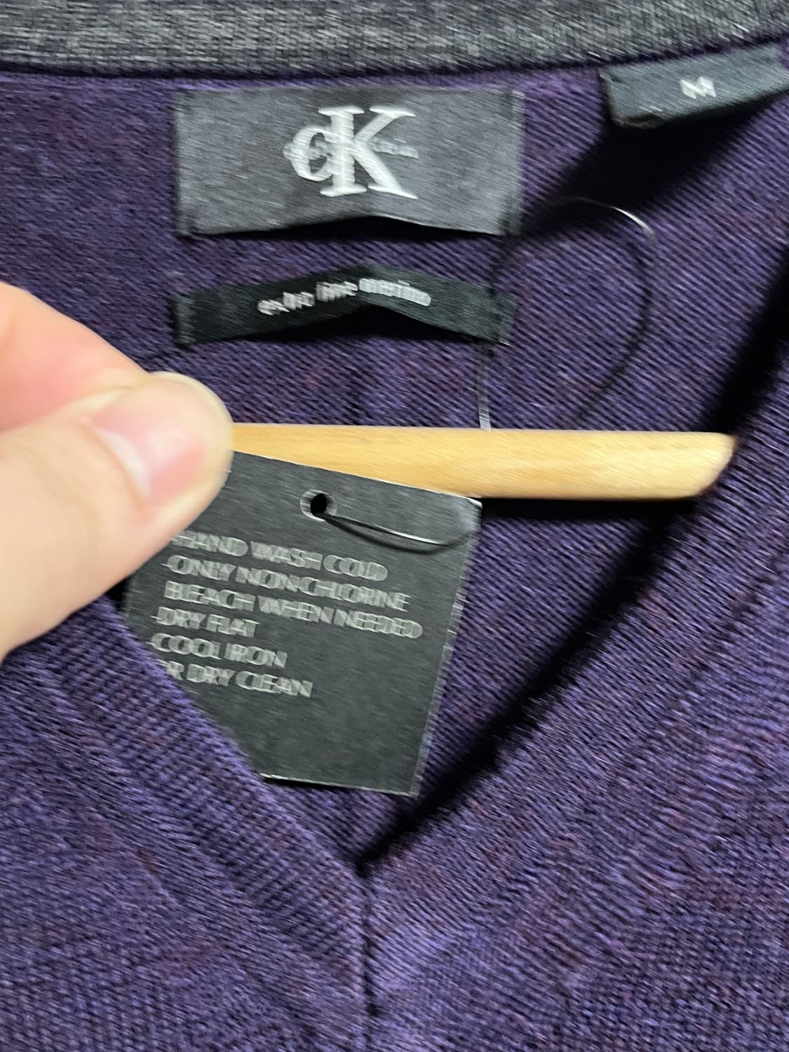 새상품 공용 캘빈클라인 메리노울 브이넥니트 M 상품이미지4