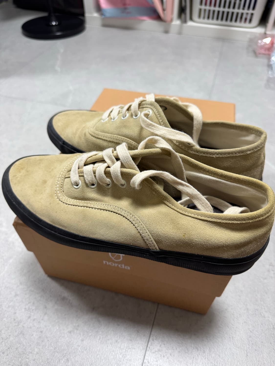 리프로덕션오브파운드 41사이즈 스웨이드 네추럴 트레이너 5851모델 상품이미지4