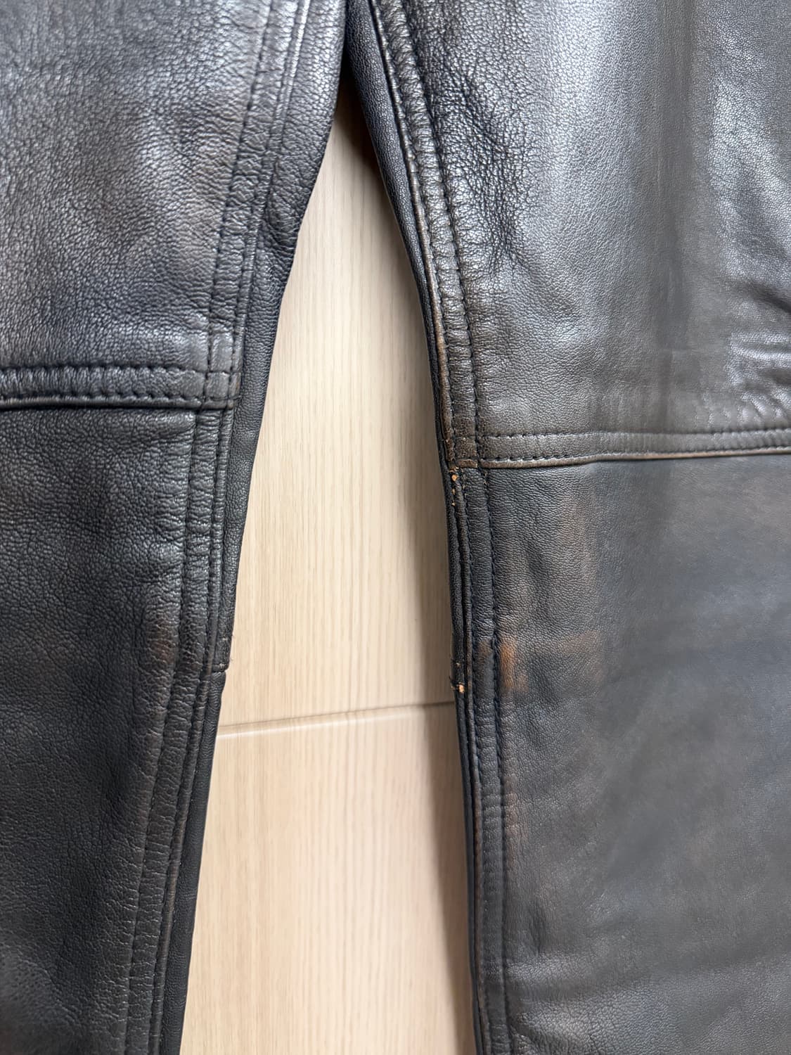 H&M 에디션 리얼 레더 바이커 팬츠 상품이미지3