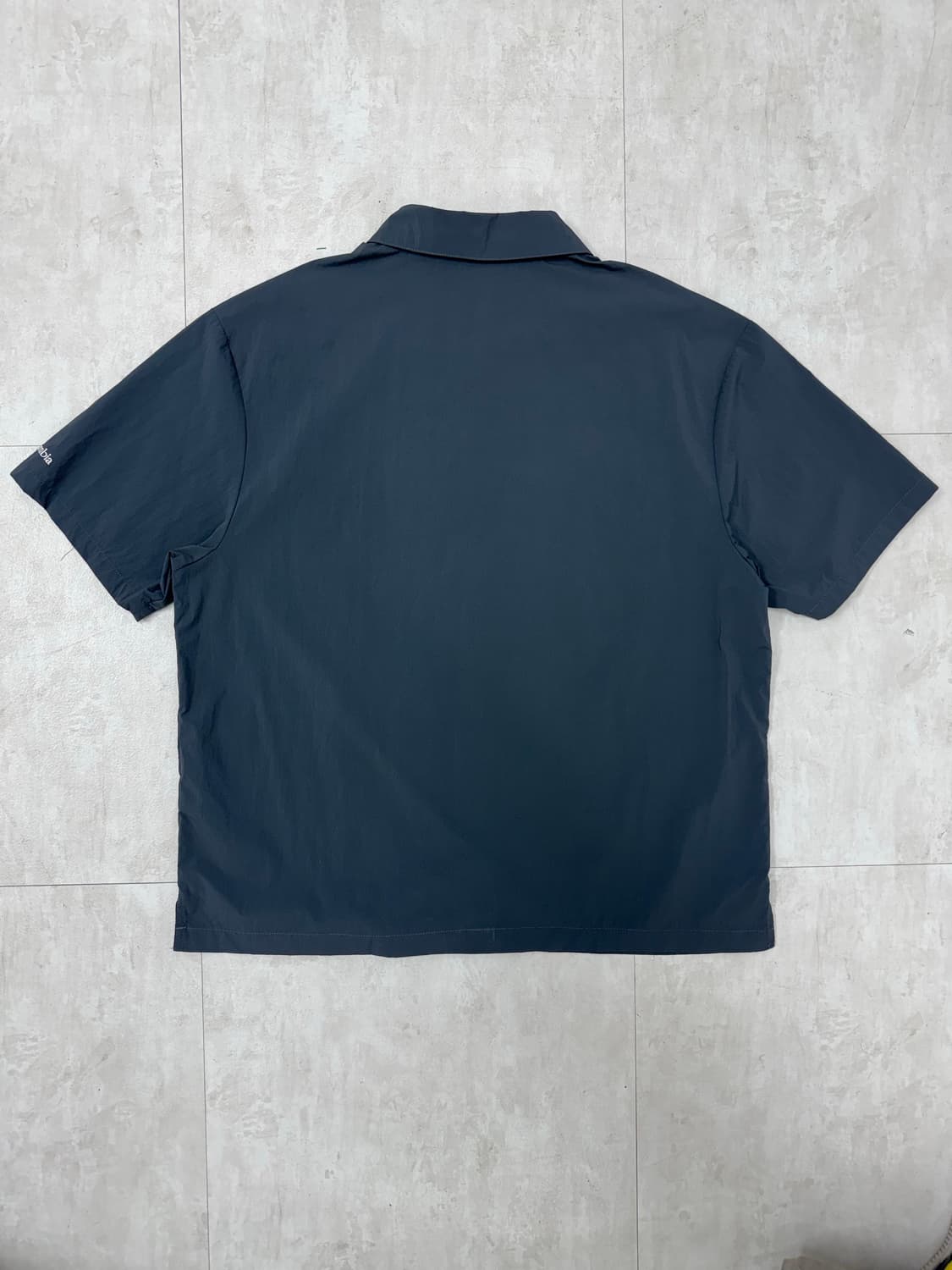 •컬럼비아 차콜 나이론 반팔셔츠  상품이미지5