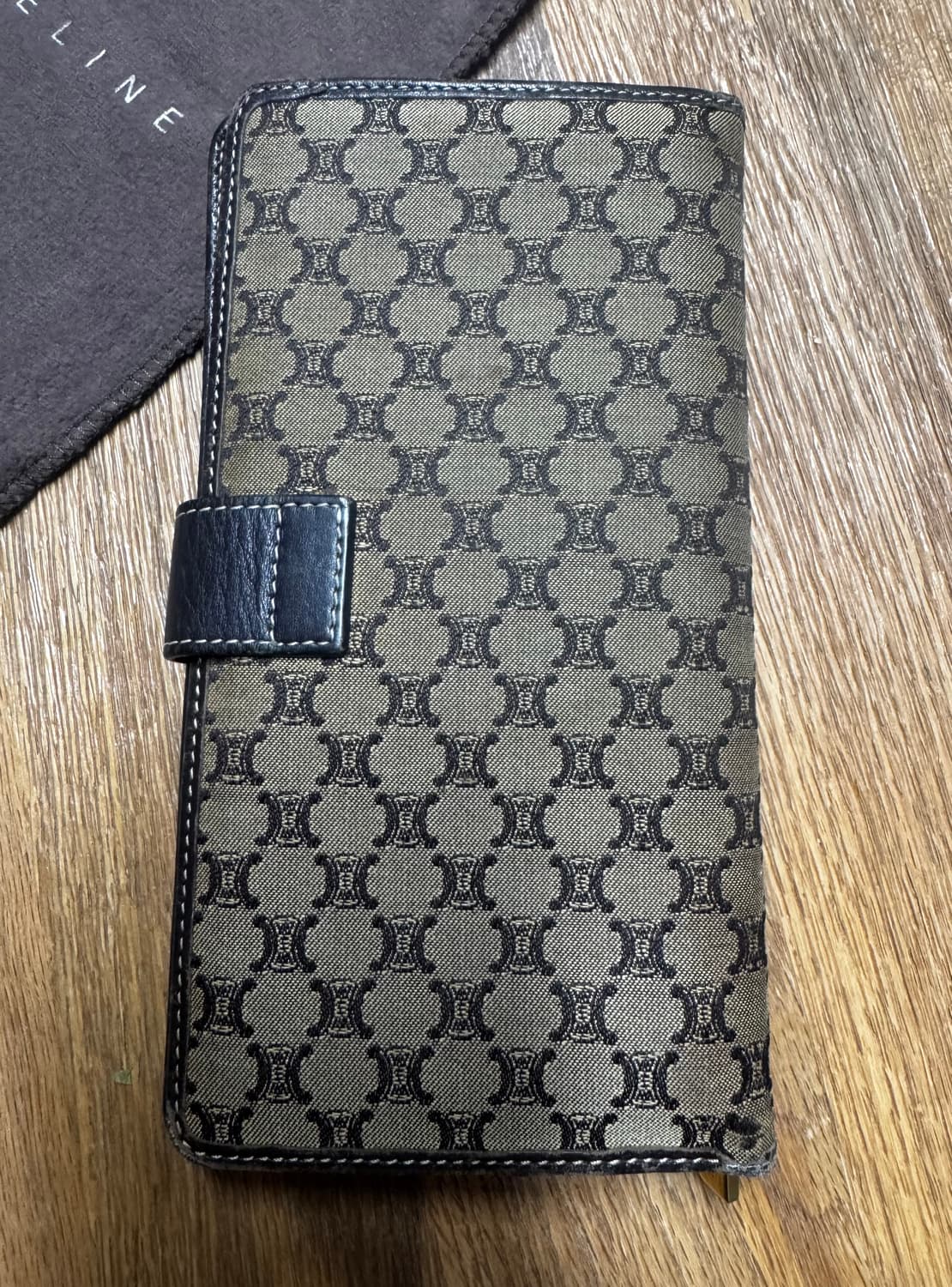 셀린느 마카담 장지갑 상품이미지6